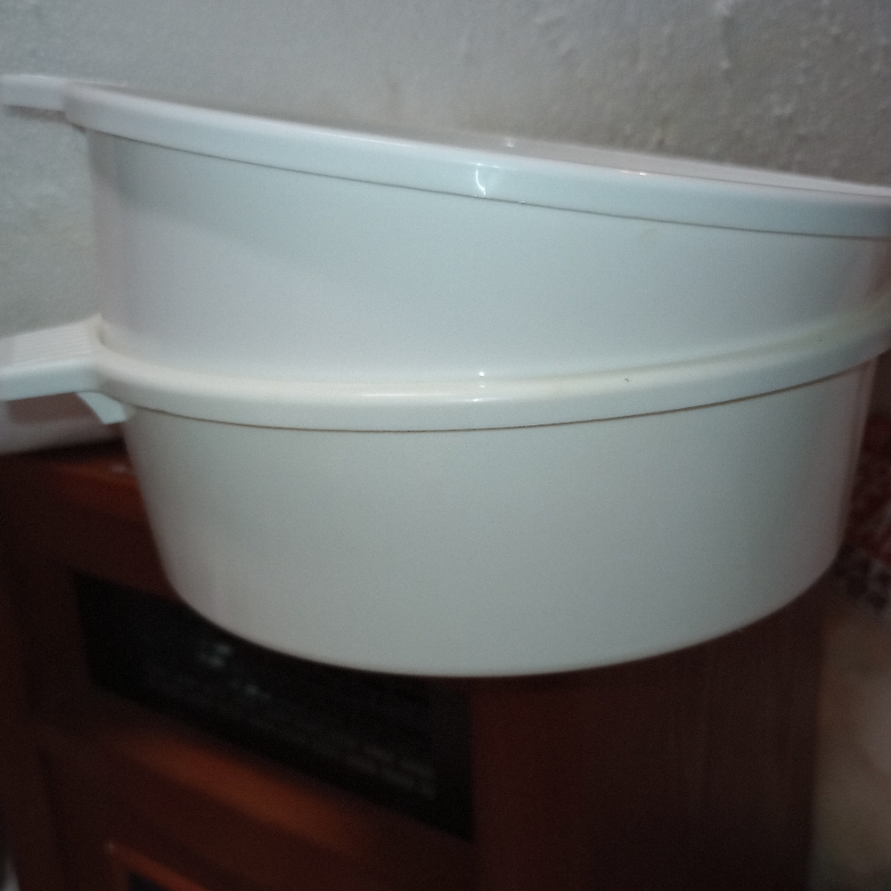 Microwave baking dishes